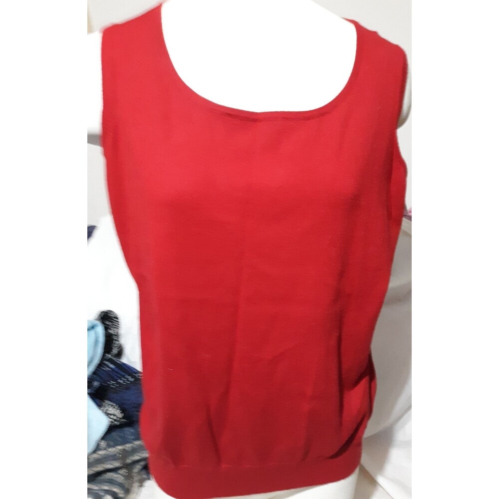 Talbots slvlss Rayon Blend Red shell sz 1x but fits more like a Lg-XL